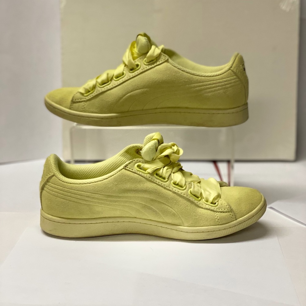 Puma Ribbon Sneakers